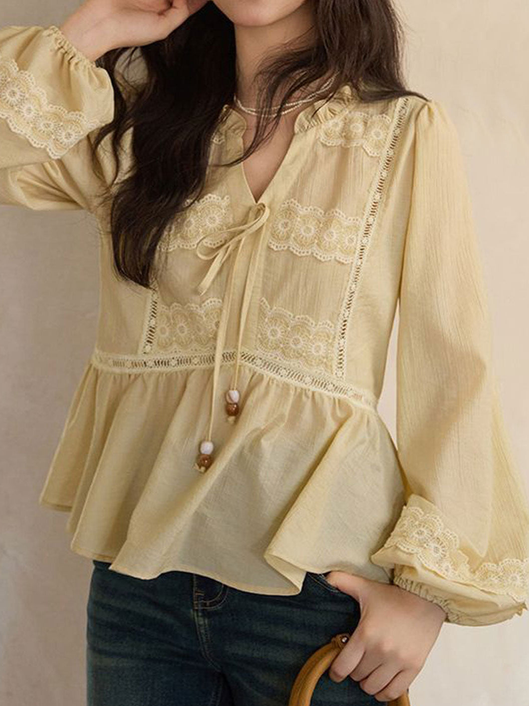 Elizabeth Classic V-neck Latern Sleeve Lace Top