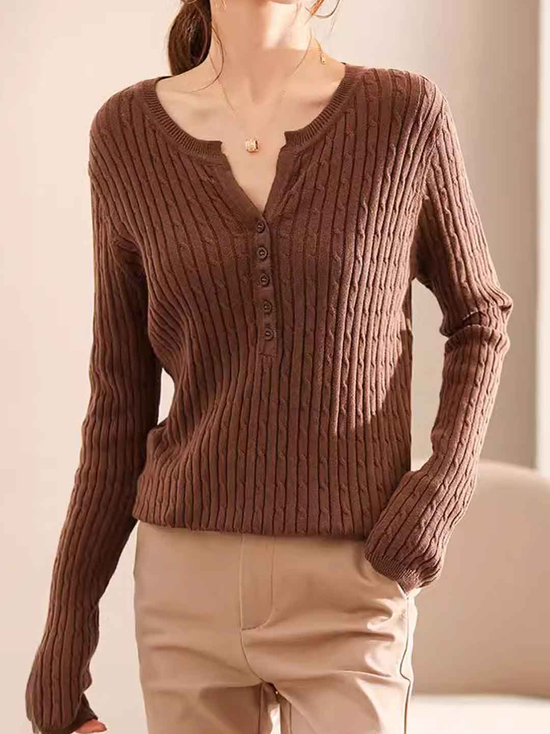 Bella Classic V-Neck Solid Color Knitted Sweater
