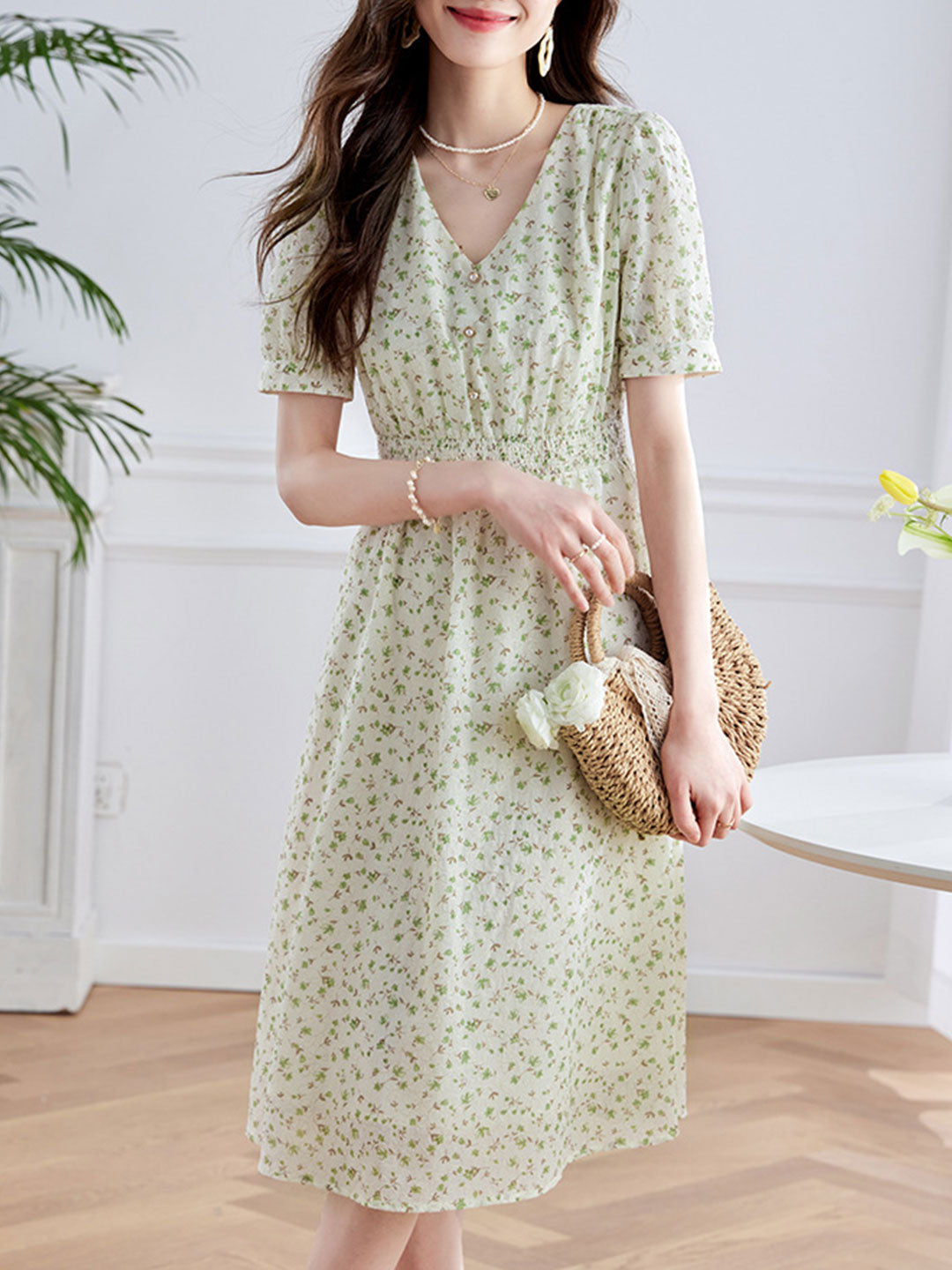 Sophia Vintage V-Neck Floral Dress