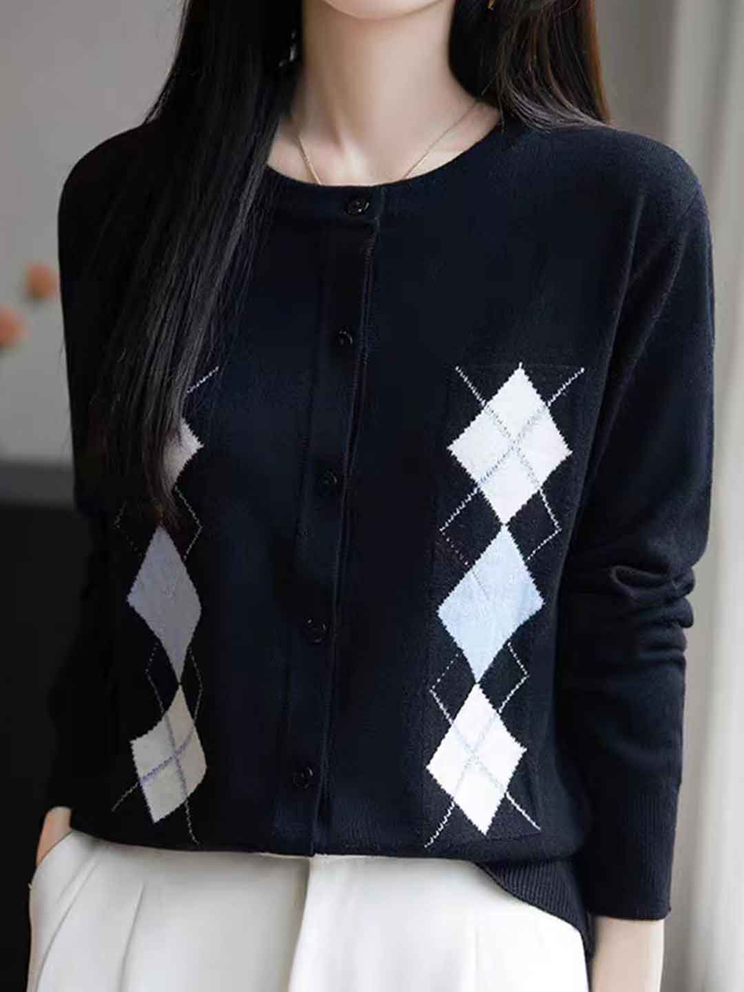 Rachel Loose Crew Neck Diamond Knitted Top