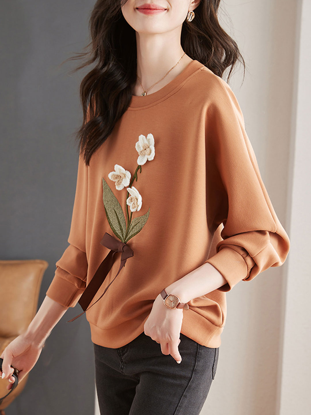 Ava Retro Three-Dimensional Flower Sweatshirt