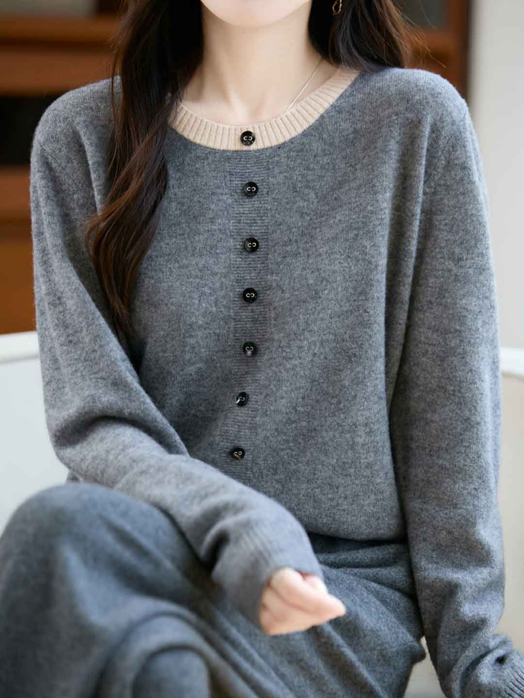 Maya Loose Crew Neck Colorblocked Pullover Knitted Sweater