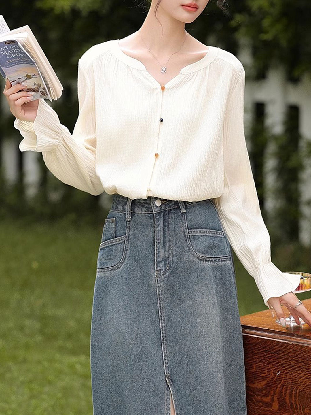 Olivia Loose V-Neck Lantern Sleeve Pleated Textured Top