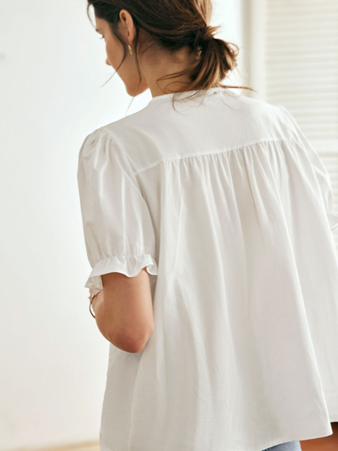 Layla Retro Hollowed Paneled Lace Shirt-White
