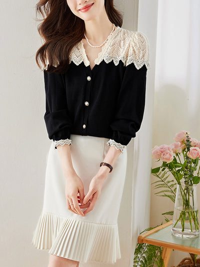 Destiny Vintage V-Neck Hollowed Lace Knitted Top