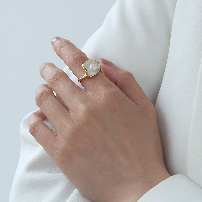 Retro Baroque French White Elegant Open-end Ring