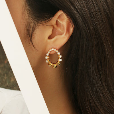 Chic Highlight Pearl Earrings