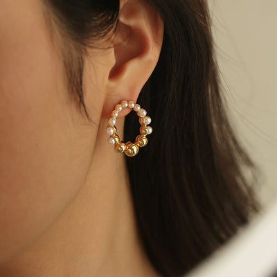 Chic Highlight Pearl Earrings