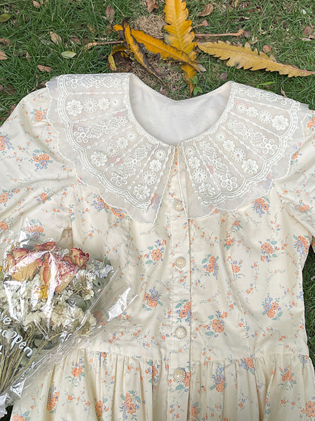 Madelyn Vintage Lace Dollar Neck Floral Shirt Dress
