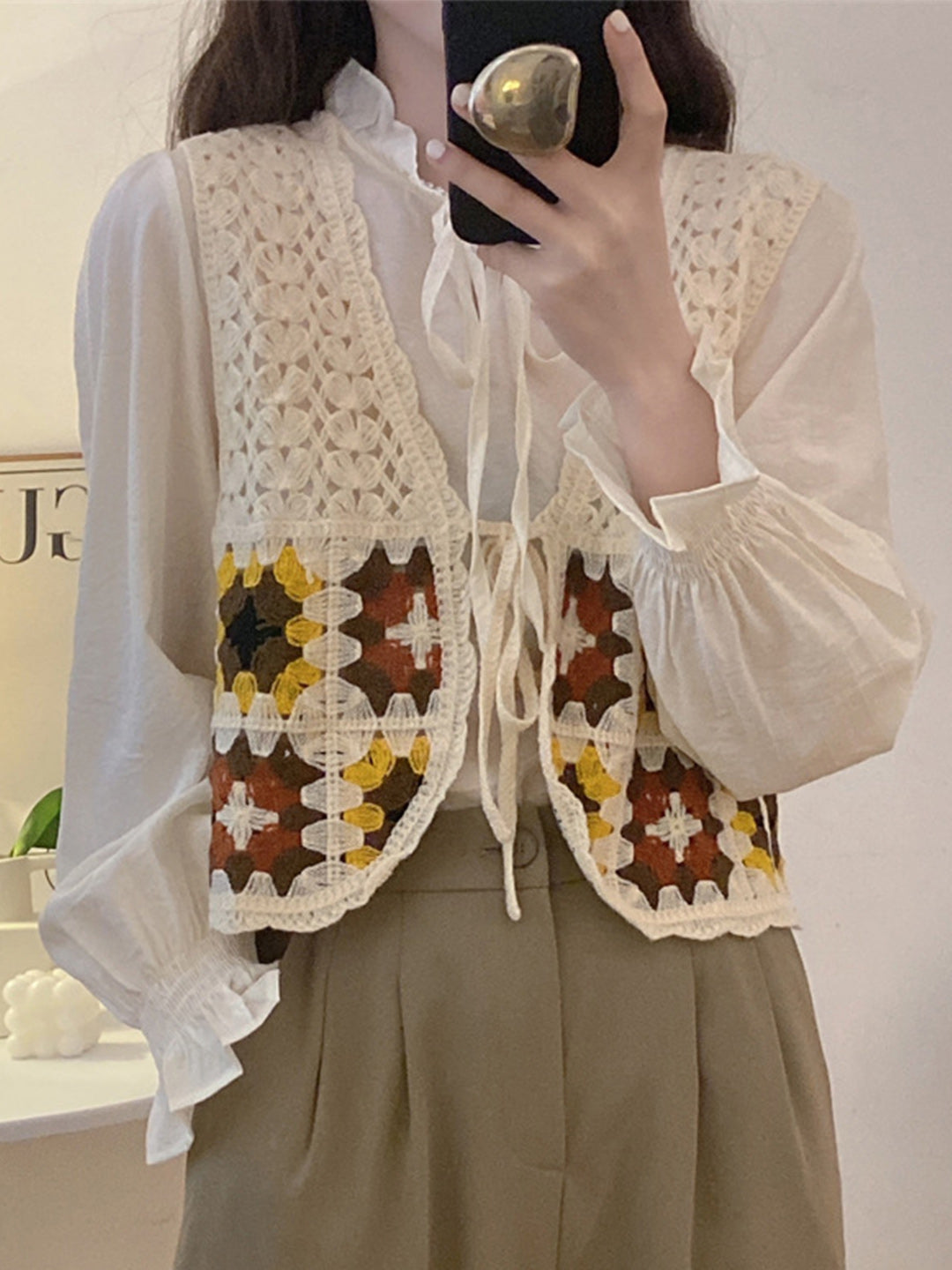 Ashley Retro Embroidery Floral Knitted Vest-Coffee
