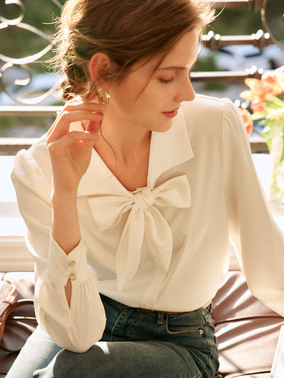 Chloe Vintage Bow Long Sleeve Shirt