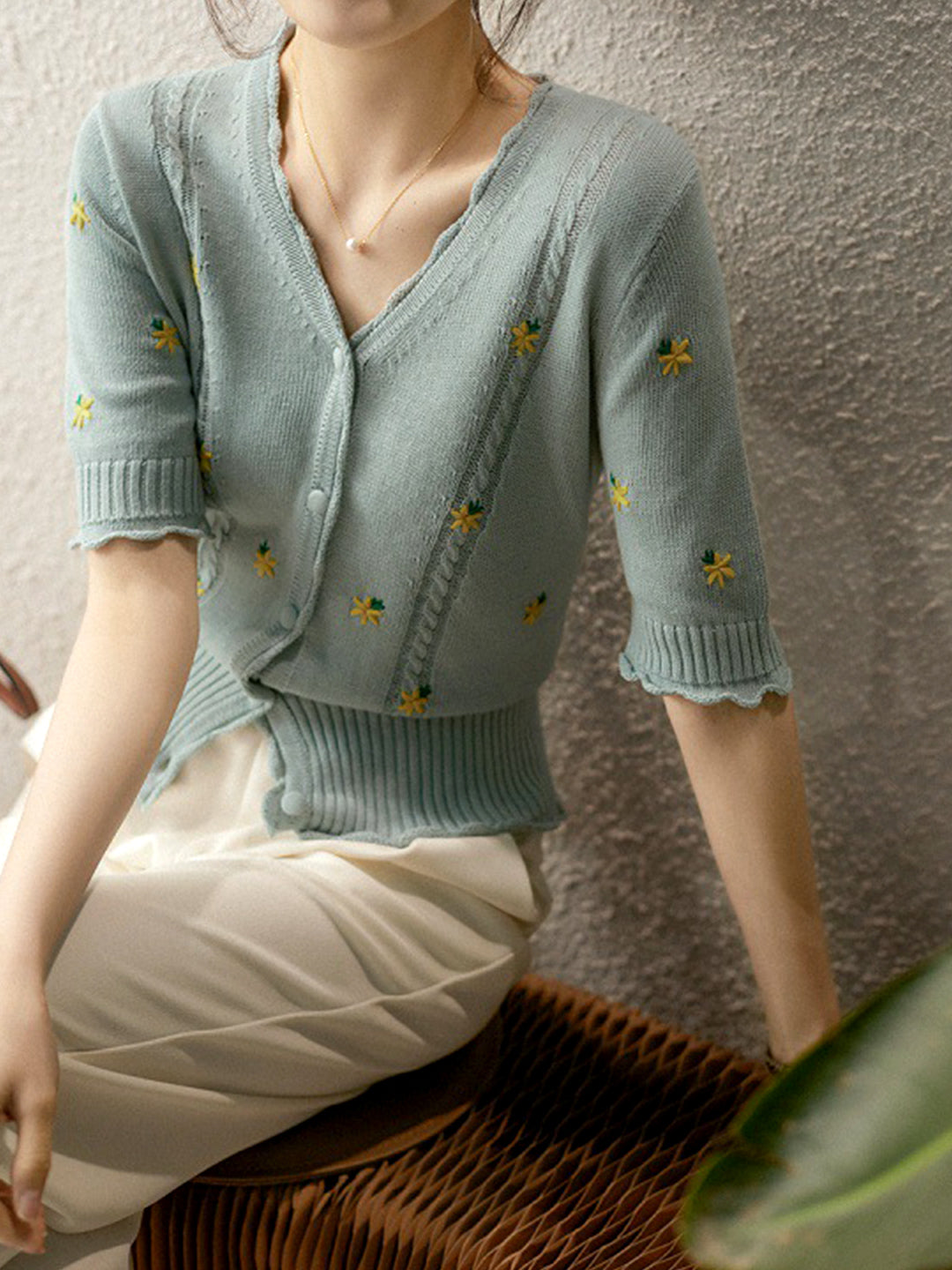 Emely Vintage Style Patterned V-Neck Embroidered Knitwear