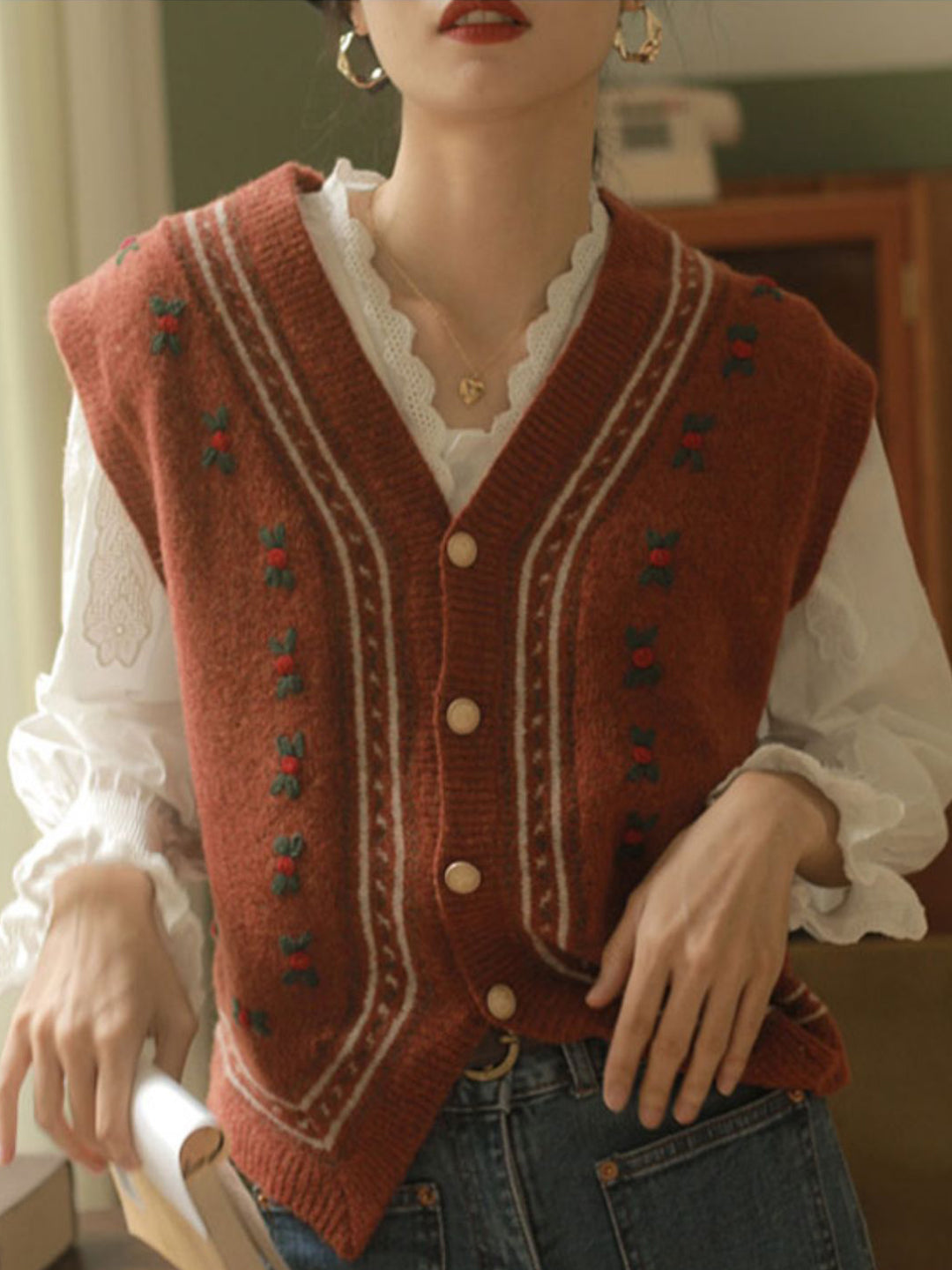Alani Vintage Embroidery V-Neck Knitted Vest